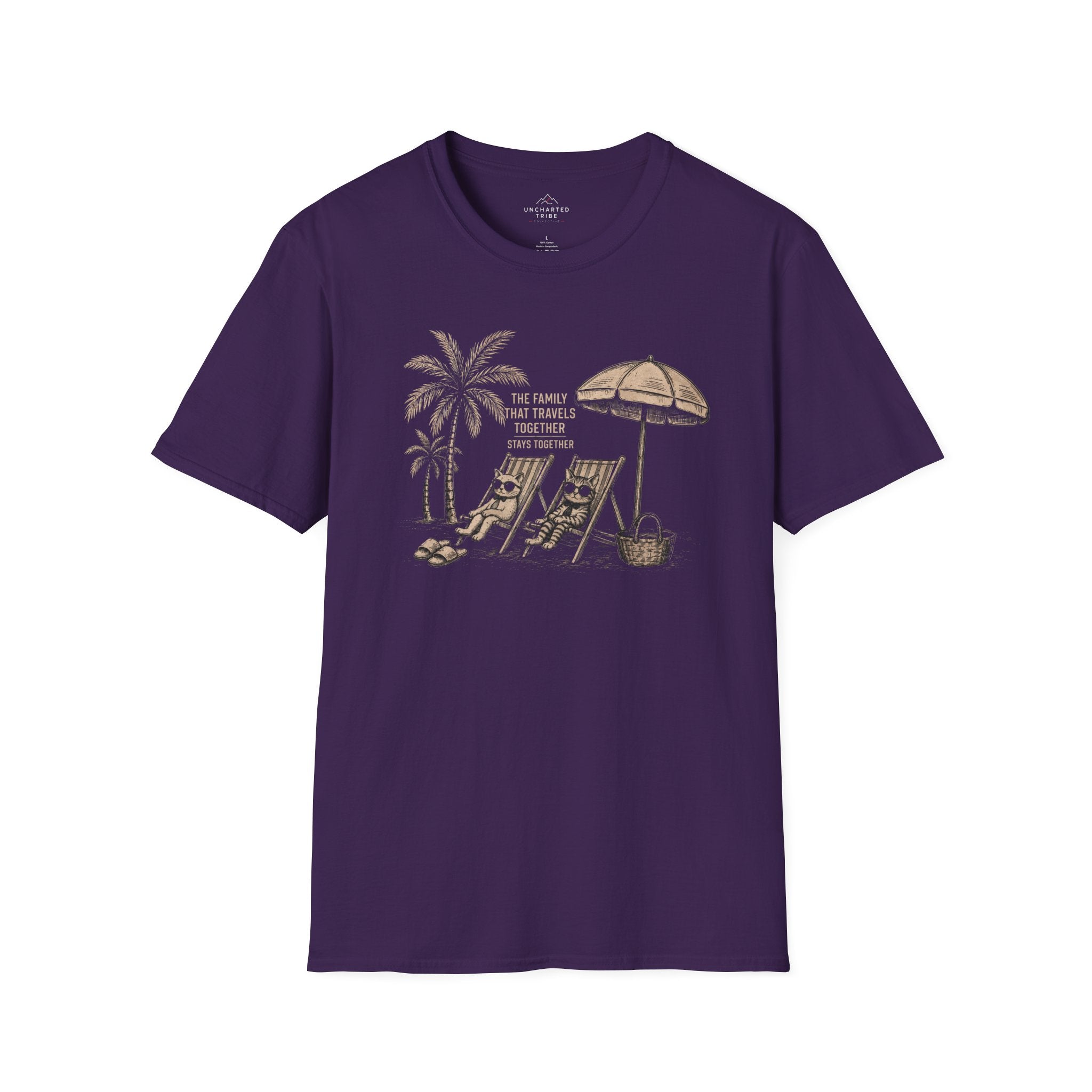 Cat Family that Travels TogetherT-Shirt
